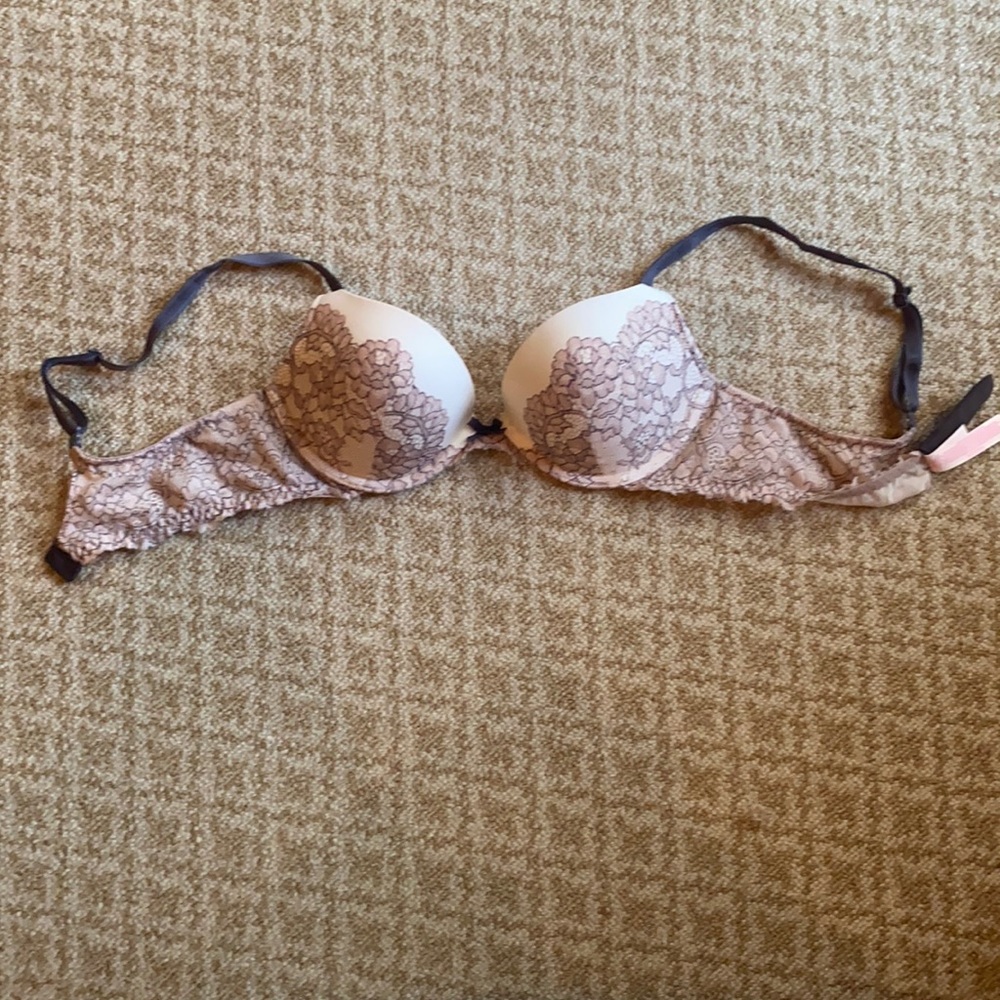 Victoria Secret Bombshell Bra